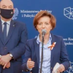 Marlena Maląg podczas wręczenia promes programu Polski Ład w 2021 roku